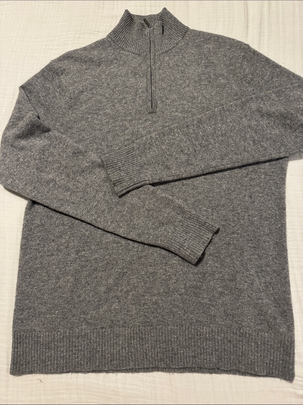 Qi CASHMERE Sweater - Picture 3 of 5